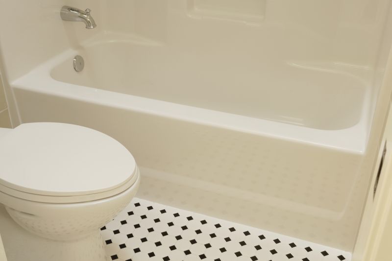 Cost of Bathtub Refinishing in Oconomowoc, WI